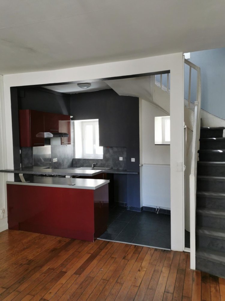 Villa de 2 dormitorios en Chateauroux, France No. 221998