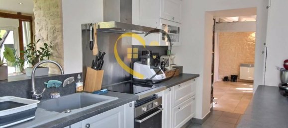 3 bedrooms House in Vierzon, France No. 240236 4