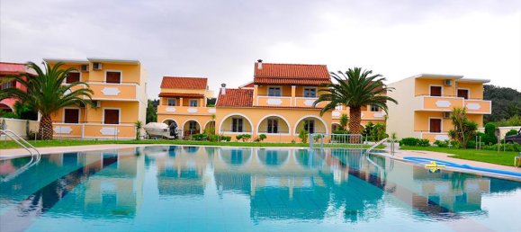 800 m² adosado en venta en Corfu, Central Corfu and Diapontian Islands, Corfu, Ionian Islands, Peloponnese, Western Greece and the Ionian, Greece № 7905 16
