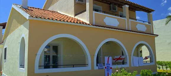 800 m² adosado en venta en Corfu, Central Corfu and Diapontian Islands, Corfu, Ionian Islands, Peloponnese, Western Greece and the Ionian, Greece № 7905 3