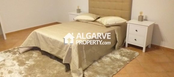 Villa de 4 dormitorios en Quarteira, Portugal No. 354980 14