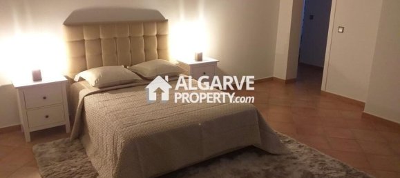 Villa de 4 dormitorios en Quarteira, Portugal No. 354980 12