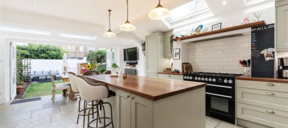 5 Schlafzimmer Haus in London, United Kingdom, Nr. 3739 2