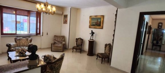 3 Schlafzimmer Wohnung in Caserta, Italy, Nr. 265789 4