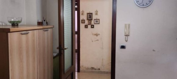 3 Schlafzimmer Wohnung in Caserta, Italy, Nr. 265789 12