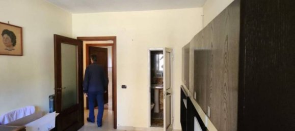 3 Schlafzimmer Wohnung in Caserta, Italy, Nr. 265789 29