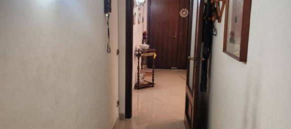 3 Schlafzimmer Wohnung in Caserta, Italy, Nr. 265789 8