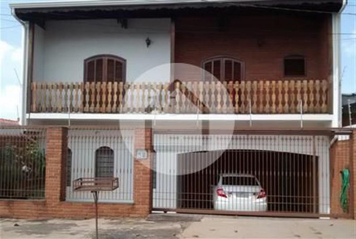 Casa de 4 dormitorios en Sao Paulo, Brazil No. 553573