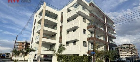 Квартира с 2 спальнями в Ливадия, Кипр № 26321 2