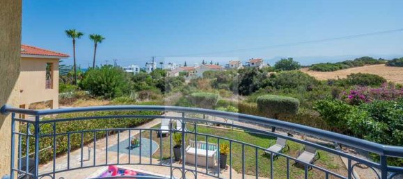 3 bedrooms House in Polis, Cyprus No. 13560 13