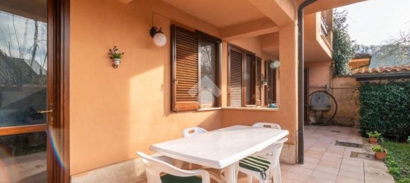 4 rooms House in Ronciglione, Italy No. 13398 3