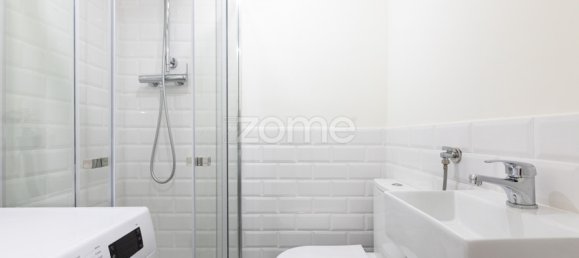 2 bedrooms Apartment in Lisbon, Portugal No. 14589 14