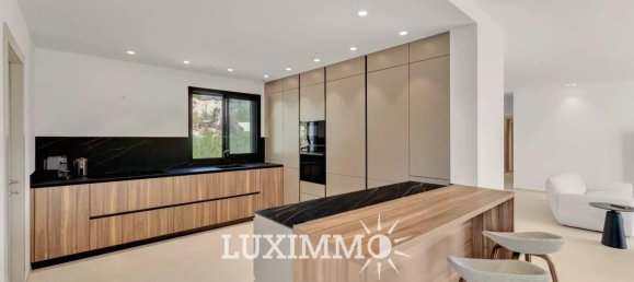 4 bedrooms Villa in Mougins, France No. 298421 5