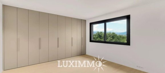 4 bedrooms Villa in Mougins, France No. 298421 8