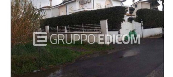 Квартира с 5 комнатами в Фьюмичино, Италия № 299894 2