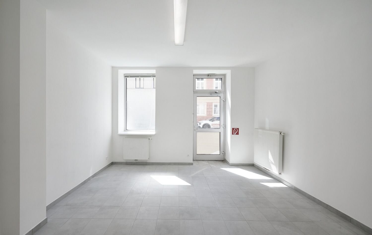  عقار تجاري في Meidling, Austria 36متر مربع رقم 137961