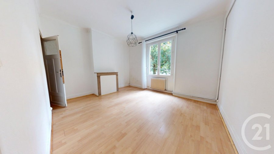 2 bedrooms Apartment in Nantes, France No. 342099