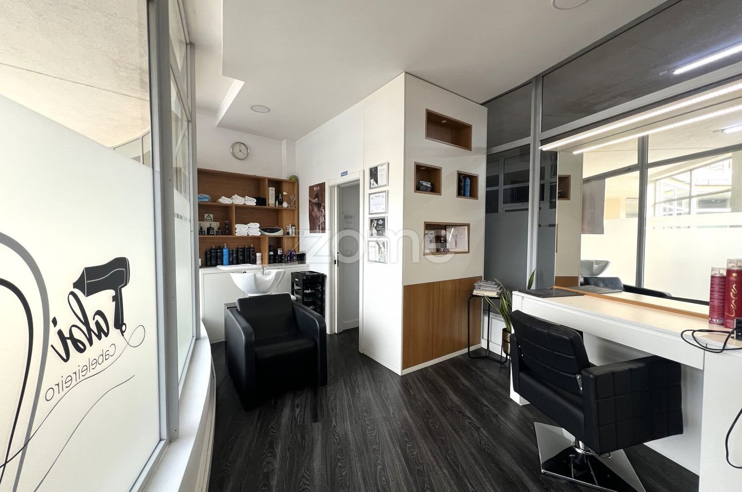 21m² Commercial property in Viana do Castelo, Portugal No. 90730