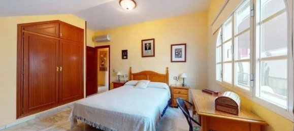 5 bedrooms Duplex in Fuengirola, Spain No. 99034 18