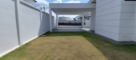 3 bedrooms Cafe / restaurant in Bang Sare, Thailand No. 25480 4