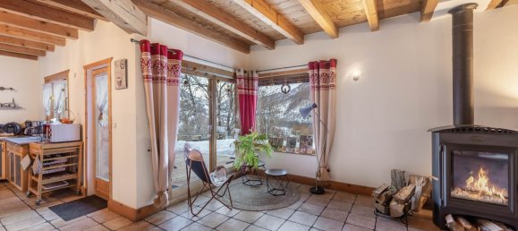 4 Schlafzimmer Gewerbliche Immobilie in Les Belleville, France, Nr. 1189 2