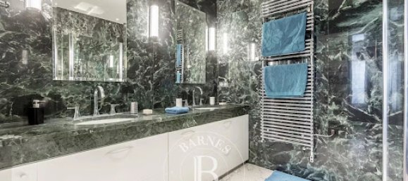 2 bedrooms Apartment in Paris, France No. 164604 18