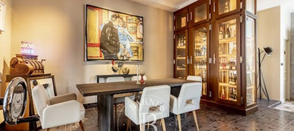 2 bedrooms Apartment in Paris, France No. 164604 10