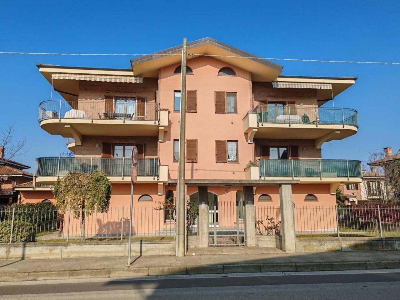 6-salle Appartement à Sommariva del Bosco, Italy No. 33653