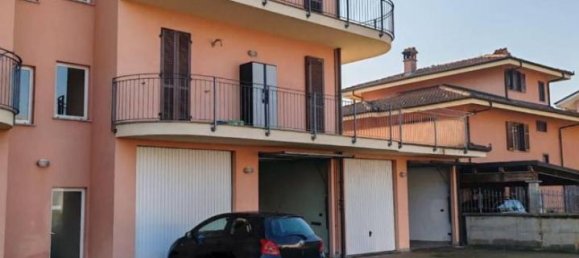 6-salle Appartement à Sommariva del Bosco, Italy No. 33653 44