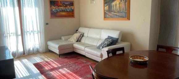 6-salle Appartement à Sommariva del Bosco, Italy No. 33653 7