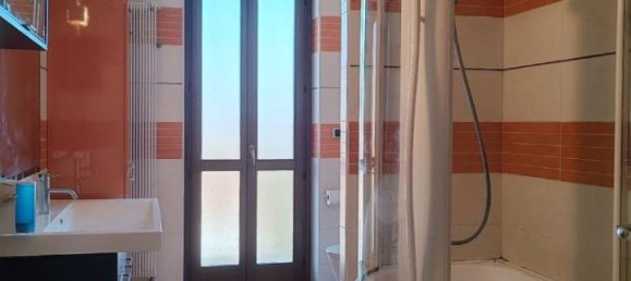 6-salle Appartement à Sommariva del Bosco, Italy No. 33653 22