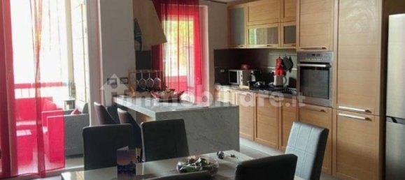 Apartamento T3 em Rome, Italy N.º 375623 3