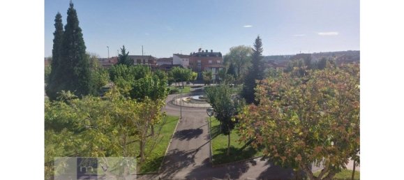 Dúplex de 3 dormitorios en Villaquilambre, Spain No. 66464 26