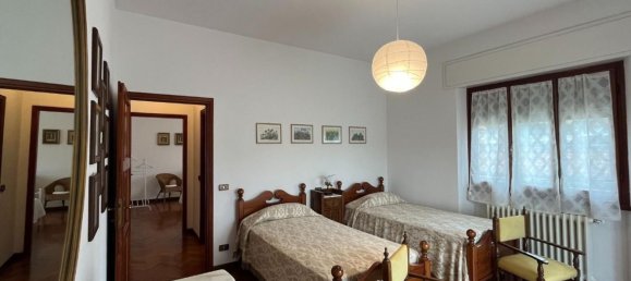 5 rooms House in Pietrasanta, Italy No. 114845 9