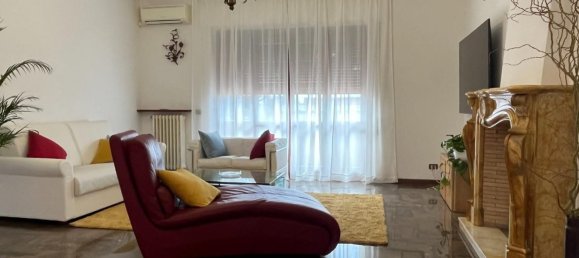 5 rooms House in Pietrasanta, Italy No. 114845 13