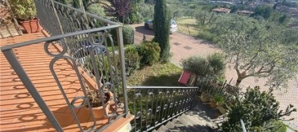 5-Zimmer Haus in Lastra a Signa, Italy, Nr. 32597 4