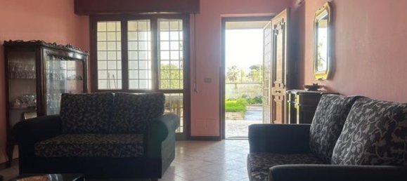 Casa de 3 habitaciónes en Anzio, Italy No. 90175 3