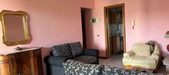 Casa de 3 habitaciónes en Anzio, Italy No. 90175 10