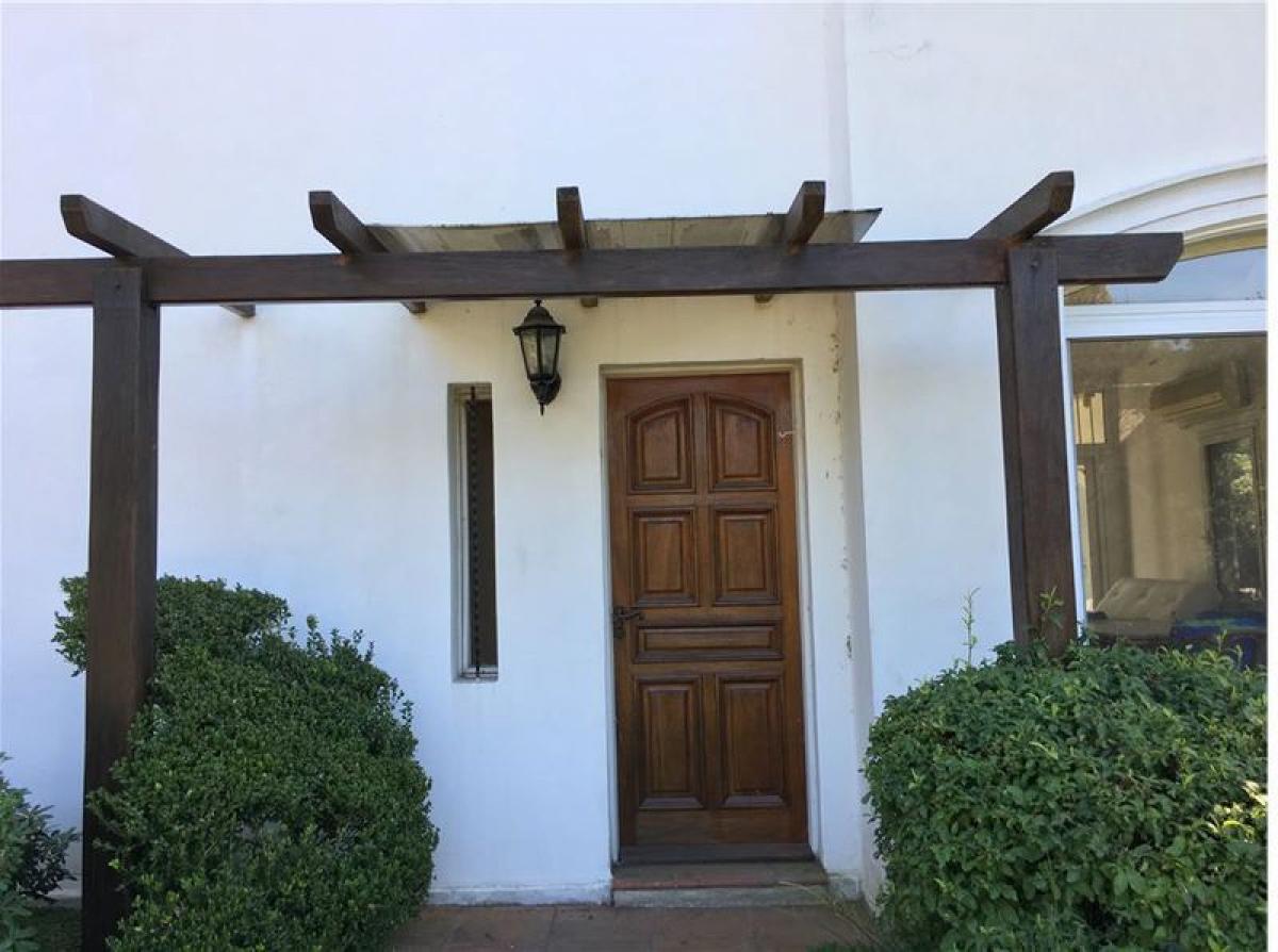 3 Schlafzimmer Haus in Escobar, Argentina, Nr. 19224