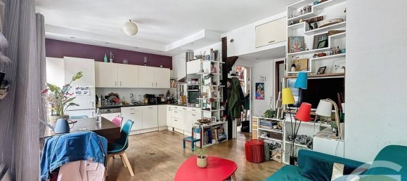 2 bedrooms Apartment in Paris, France No. 144751 2