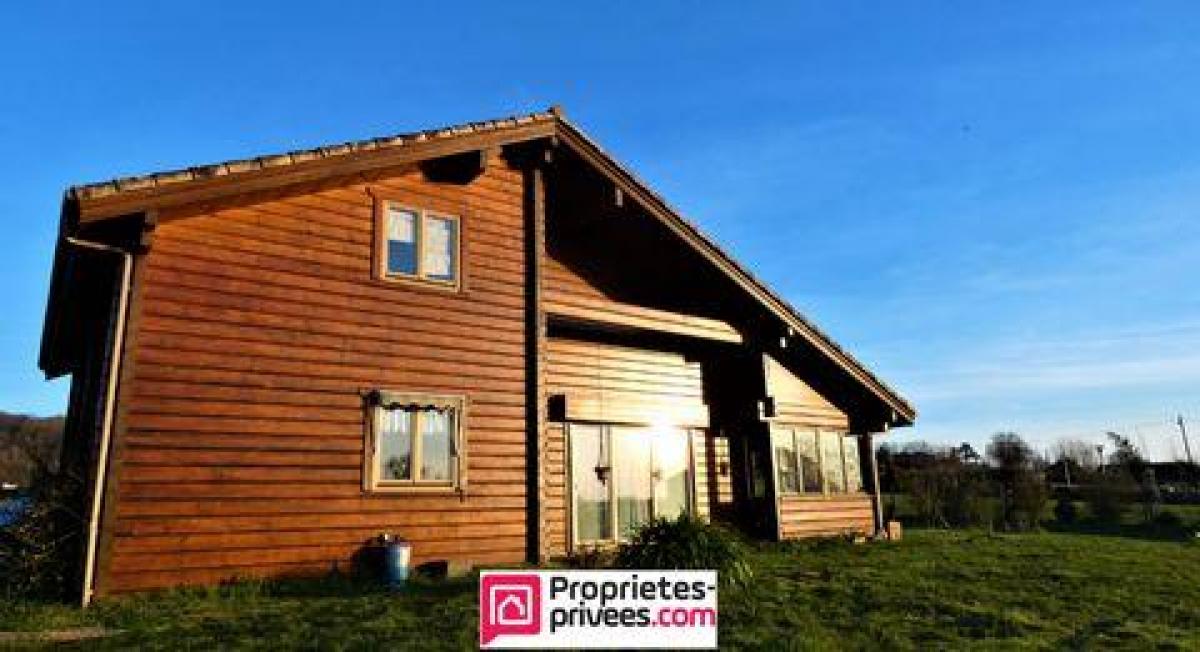 3 bedrooms House in Lannux, France No. 29907