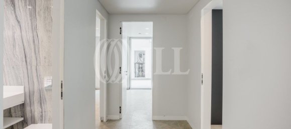 4 bedrooms Villa in Cascais, Portugal No. 126368 14