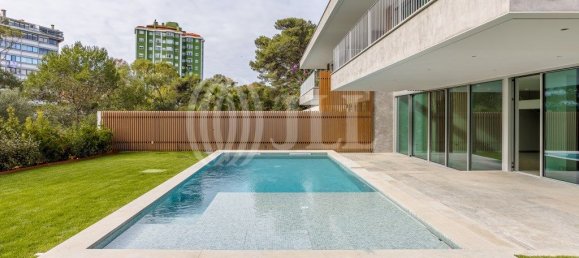 4 bedrooms Villa in Cascais, Portugal No. 126368 4