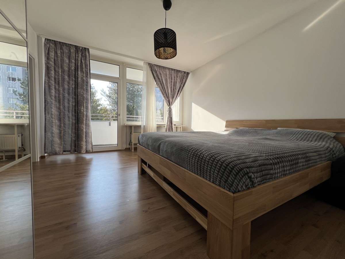 Квартира с 2 спальнями в Франкфурт на Майне, Германия № 80144