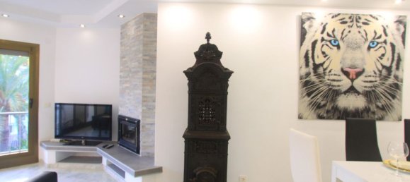 5 bedrooms Penthouse in Marbella, Spain No. 186040 9