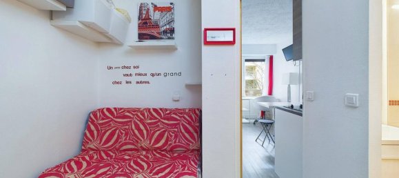 1 bedroom Apartment in Paris, France No. 165123 7