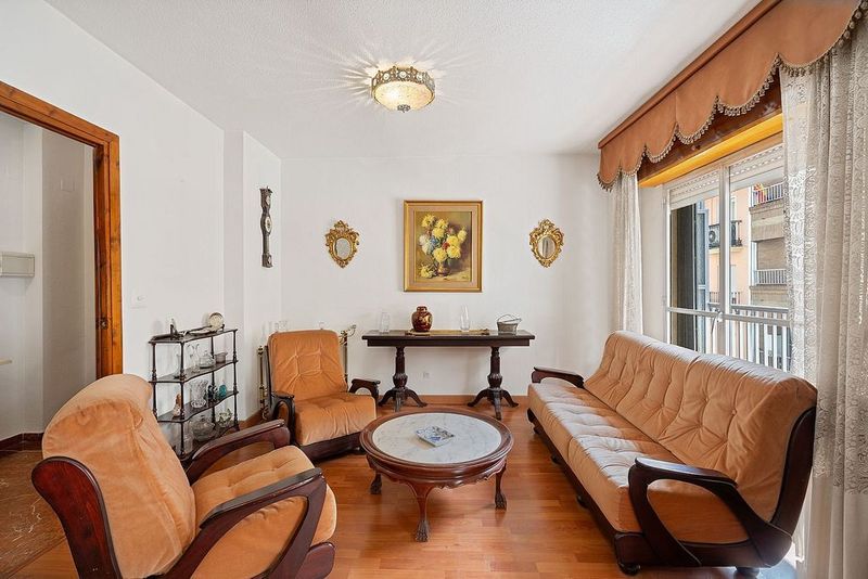 4 غرف نوم شقة في Granada, Spain رقم 220660