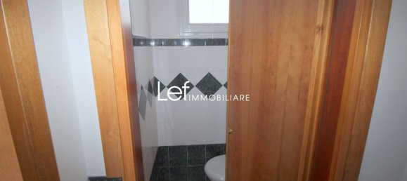 101m² Commercial property in Cornuda, Italy No. 267609 11