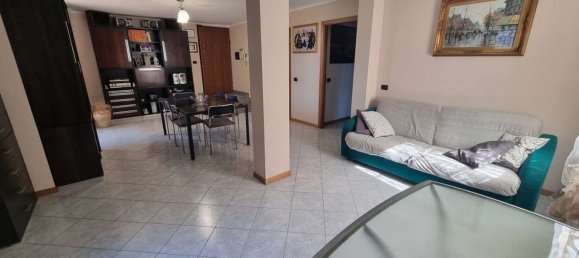 4 rooms Duplex in Limbiate, Italy No. 261513 6