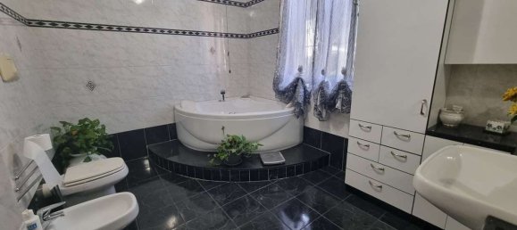 4 rooms Duplex in Limbiate, Italy No. 261513 26